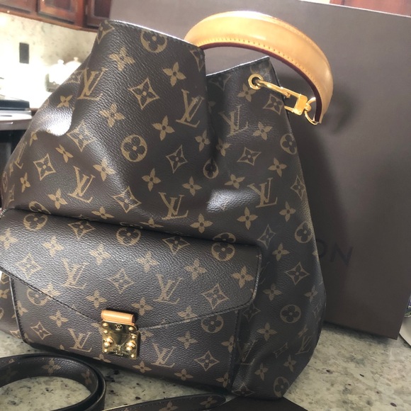 louis vuitton monogram purse
